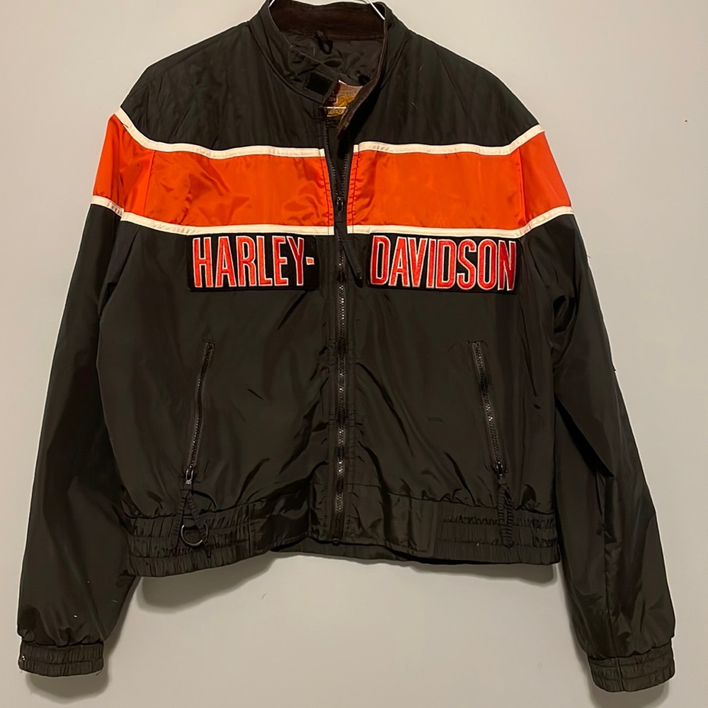 Men’s authentic Harley Davidson jacket. Size XL